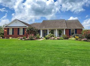 829 N Savannah Dr, Jasper, IN 47546