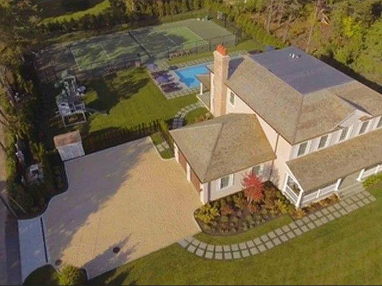 39 Middle Pond Rd — Photo 8