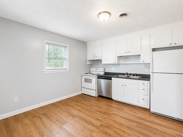 102B Lora Ln — Photo 4