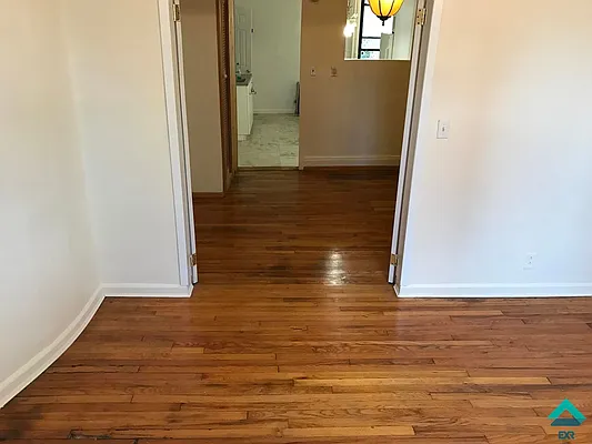 Rented by EXR | media 30