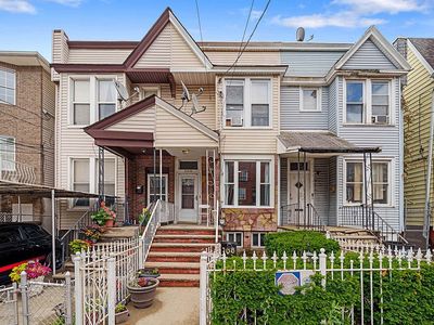 208 Clerk St, Jersey City, NJ, 07305