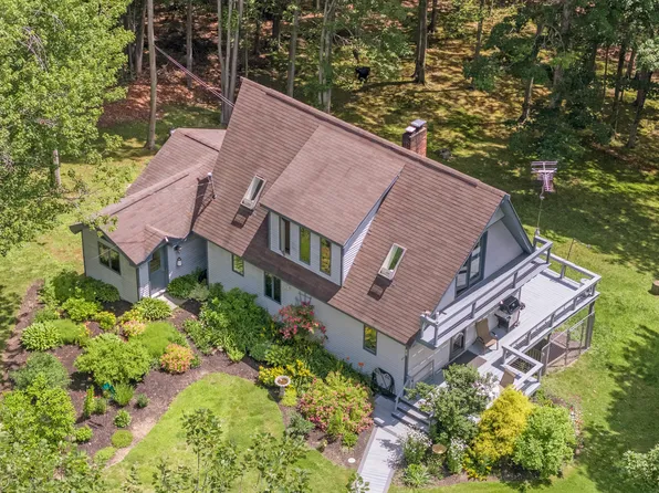 15 Cathy Street, Augusta, ME 04330