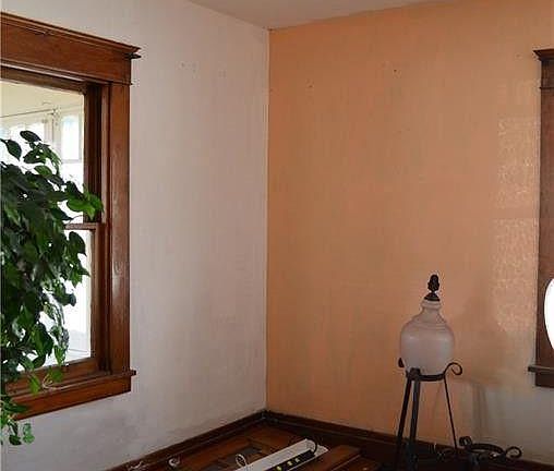3rd image of 61 Comstock Ave