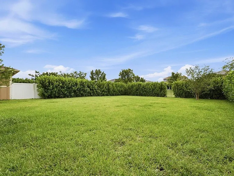 1261 Deer Haven Dr — Photo 17
