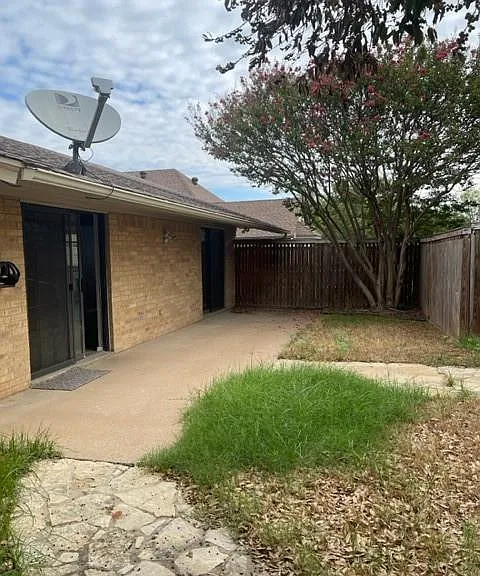 609 Williamsburg Ct #609 — Photo 14