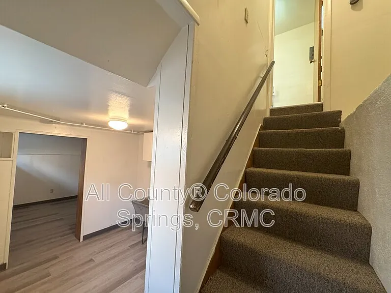 1407 E Platte Ave — Photo 18
