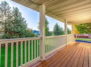 6809 87th Ln N, Brooklyn Park, MN 55445