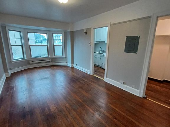 2nd image of 2132 2nd Ave #0B-1Ba-450Sqft
