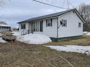 25 Houlton Rd, Fort Fairfield, ME 04742