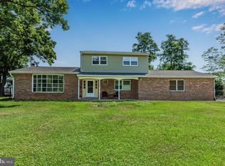 96 N Old Stonehouse Rd, Carlisle, PA 17015