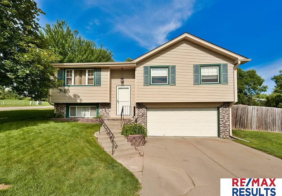 1st image of 5758 S 137th St