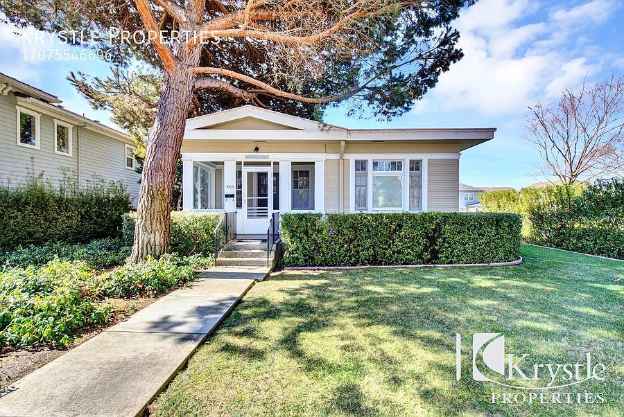 1st image of 1021 Azuar Ave