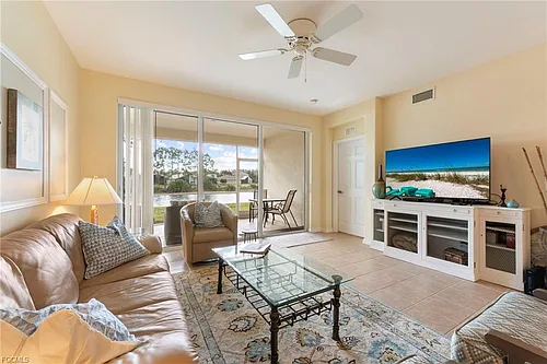 10129 Colonial Country Club Blvd Photo 1