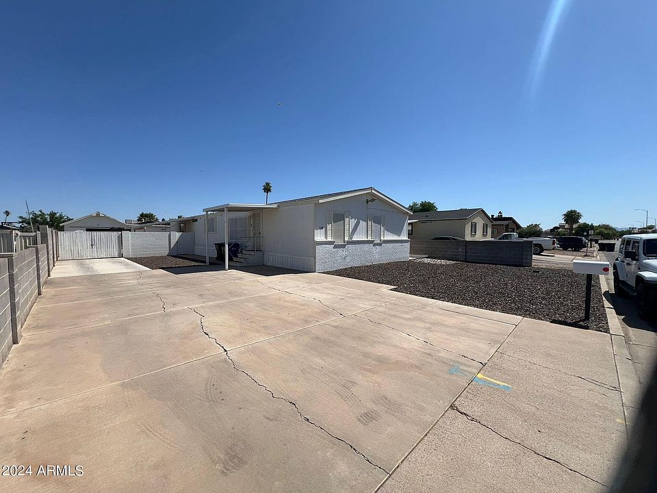 1st image of 128 E INGLEWOOD Street