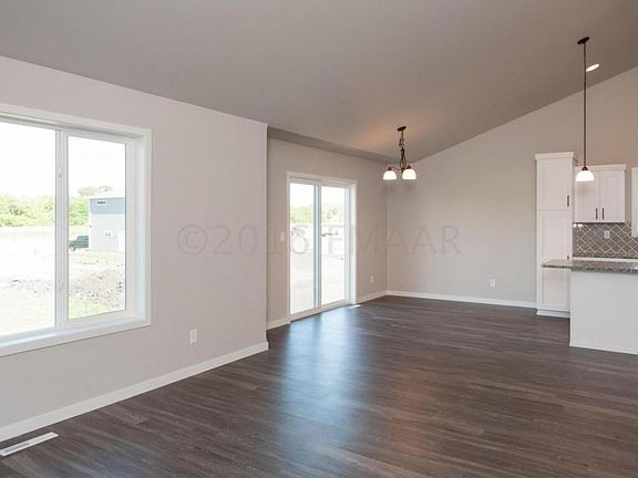 5th image of 1322 6th St NW