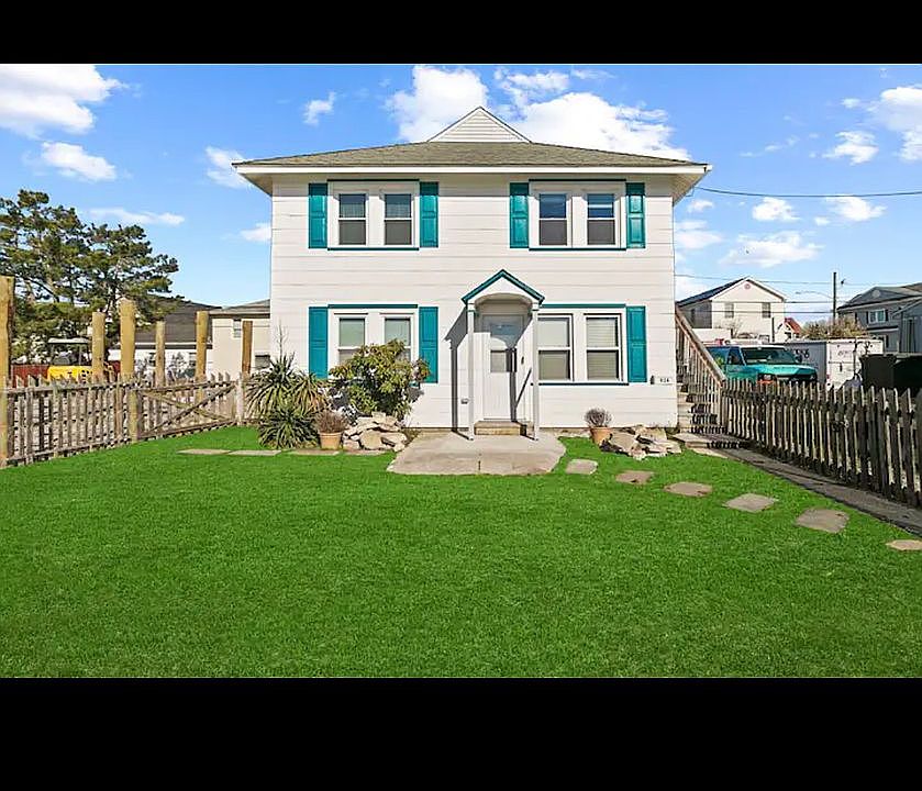 1st image of 934 Haven Ave