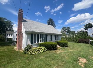 821 Hartford Ave, Johnston, RI 02919