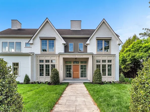 1640 Commonwealth Ave, Newton, MA 02465