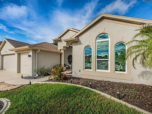 4th image of 2911 Punta Palma Ct