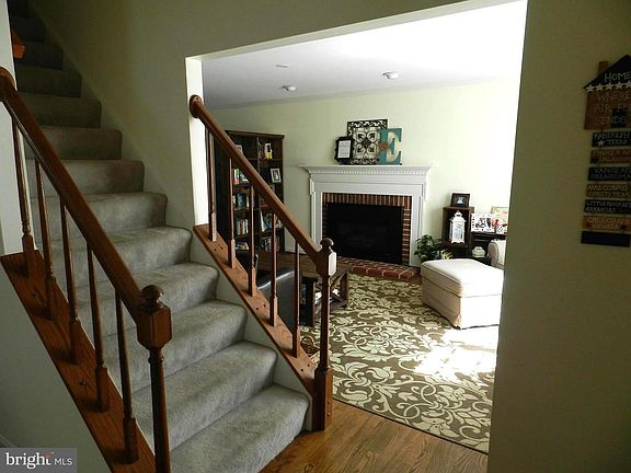 2nd image of 4416 Berwick Pl