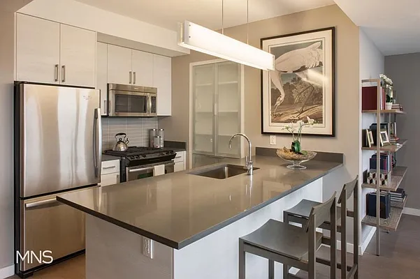 Rented by Clinton Management | media 1