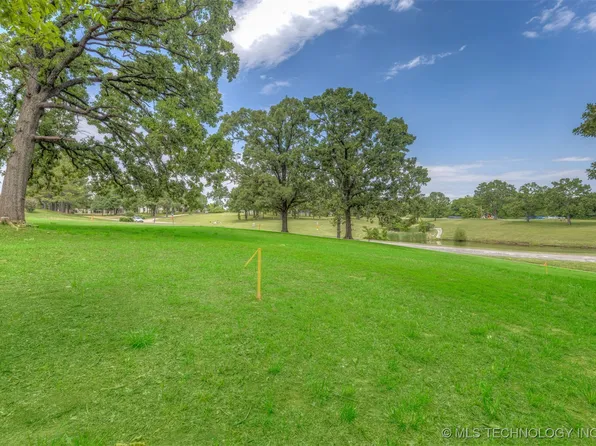 Waterford St, Catoosa, OK 74015