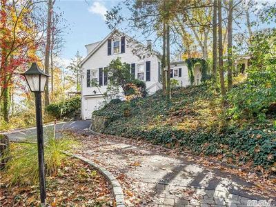 25 Ridgefield Rd, Centerport, NY, 11721