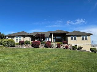3775 Viewmont Dr, Wenatchee, WA 98801