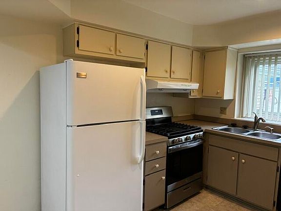 5th image of 2716 Hawks Ave
