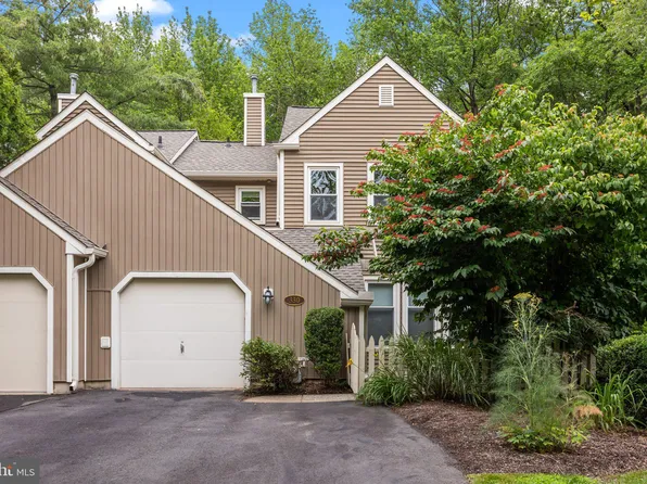 330 Rowantree Cir, Yardley, PA 19067