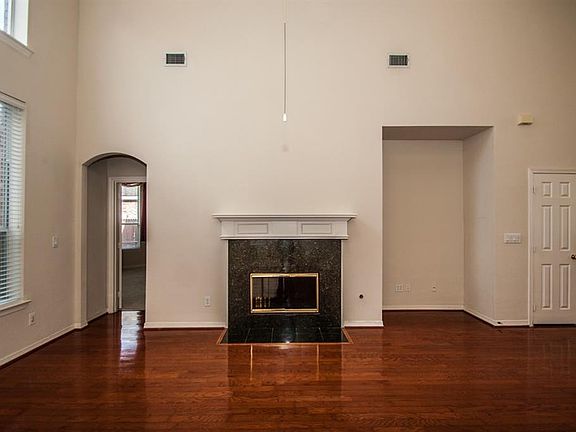 4th image of 4541 Hawkhurst Dr