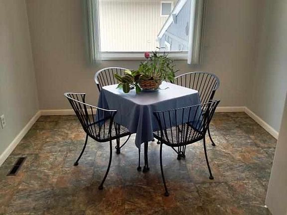 5th image of 111 E Regina Ave