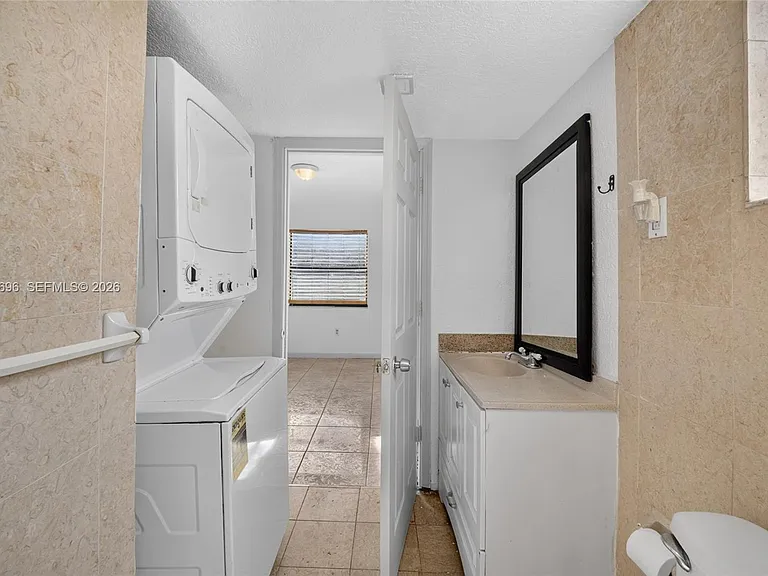 6001 Shakerwood Cir #108 — Photo 13