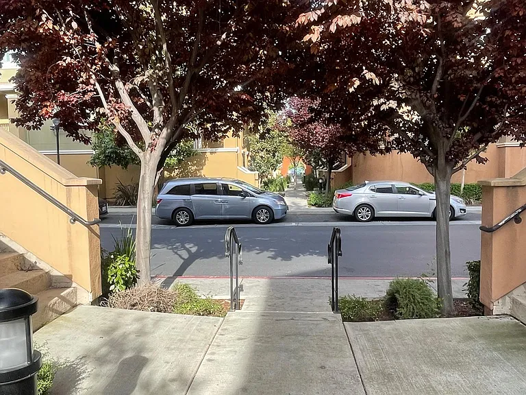 1673 Lee Way — Photo 31