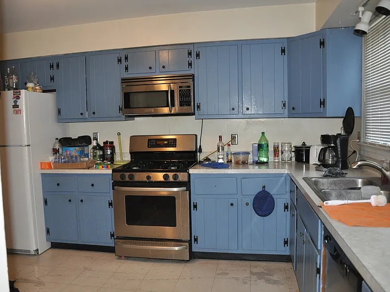 324 S Broadway Park — Photo 6