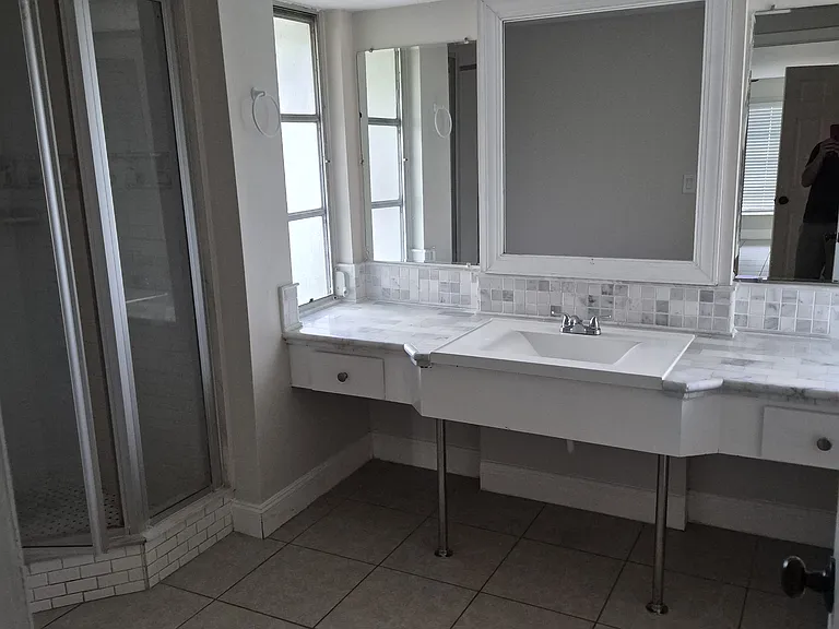 2260 Davis Blvd — Photo 2
