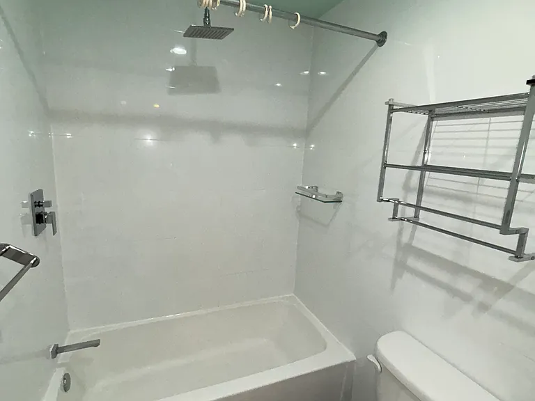 249 S 49th St #206 — Photo 12