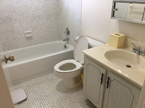 Home For Sale In HIGH POINT OF FORT PIERCE MINIUM SECTION 3