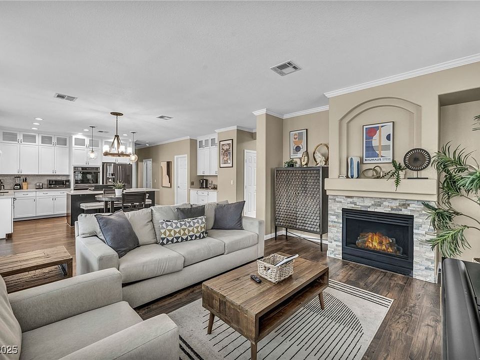 7492 Midfield Ct, Las Vegas, NV 89120 | Zillow