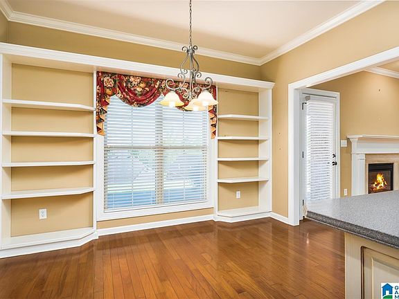 5th image of 4999 Joab Cir