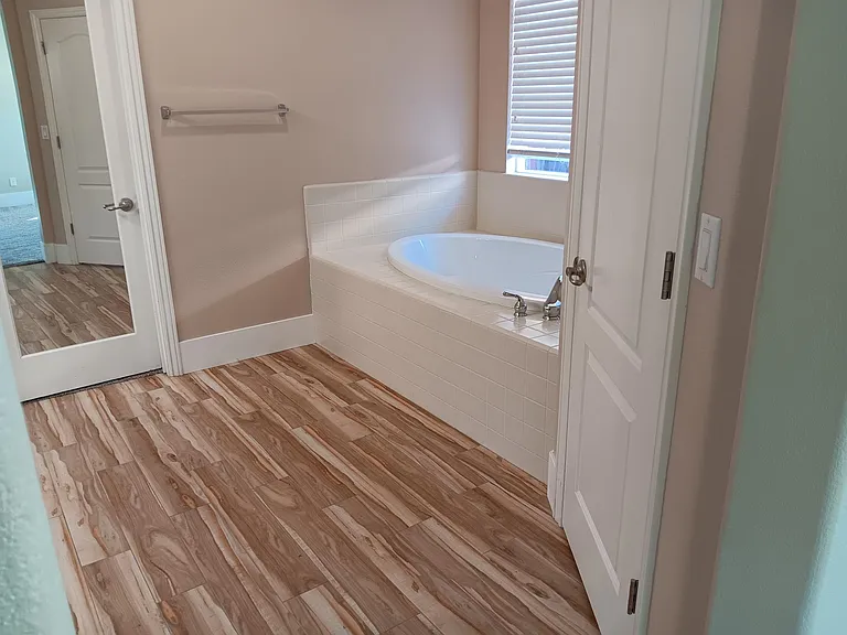 1154 Scheidegger Cir — Photo 7