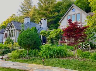 880 Old Turnpike Rd, Banner Elk, NC 28604