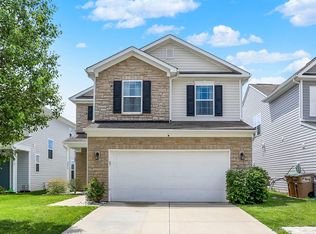 2473 Shadow Bend Dr, Columbus, IN 47201