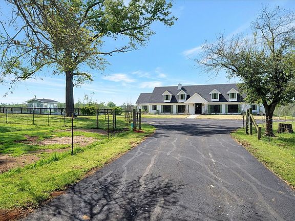 5th image of 1137 County Road 238