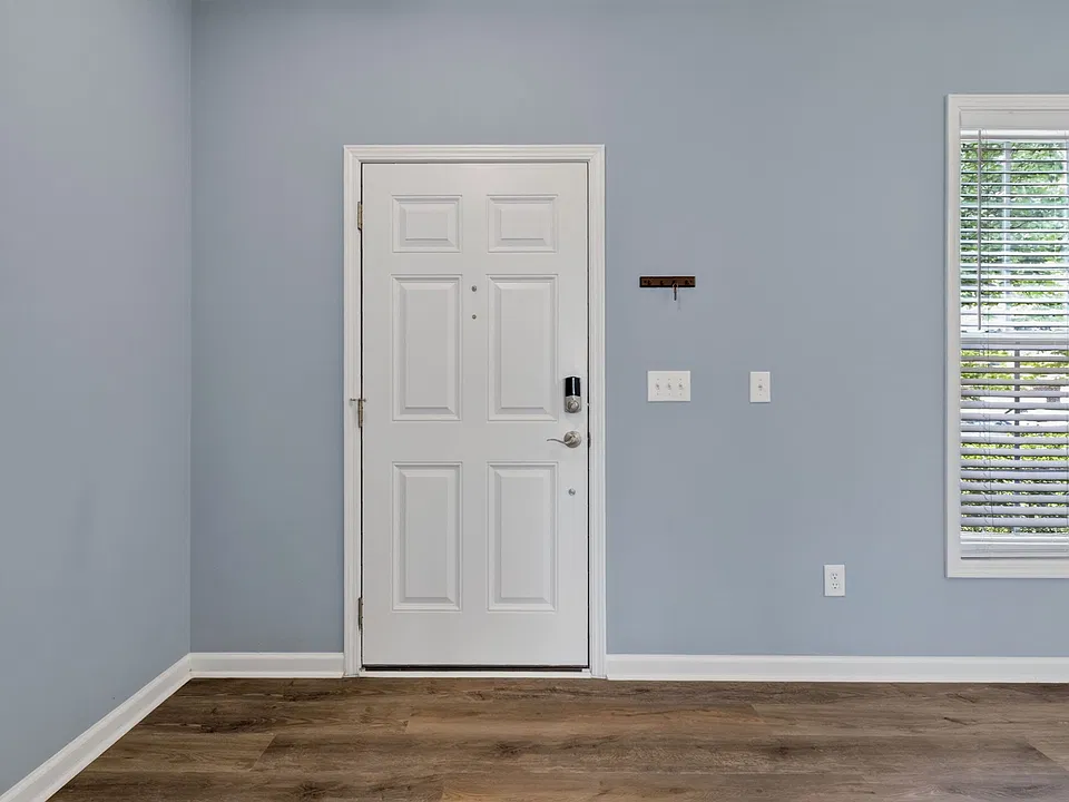 4 Alexis Ct
