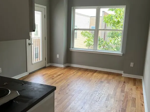 535 Budd St #3C, Philadelphia, PA 19104