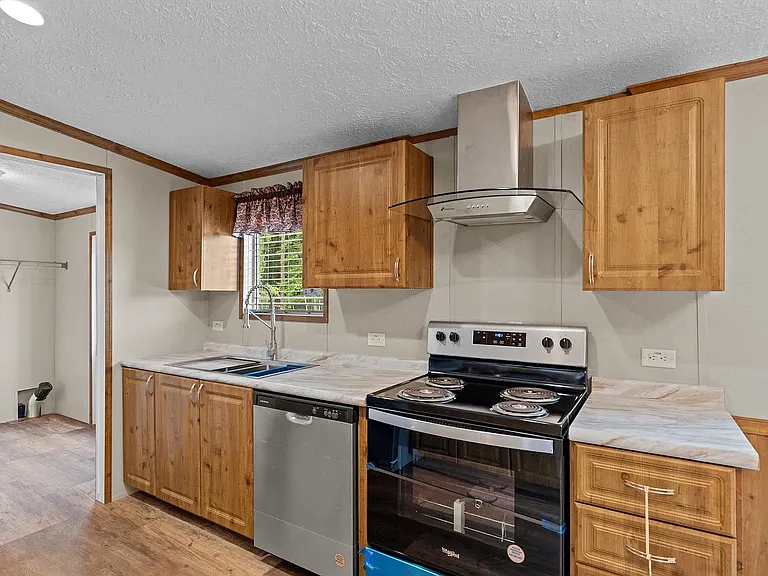 5228 Old Mike Padgett Hwy — Photo 6