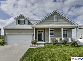 8806 S 166th St, Omaha, NE 68136