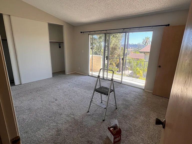 715 Colina Ln #B — Photo 10