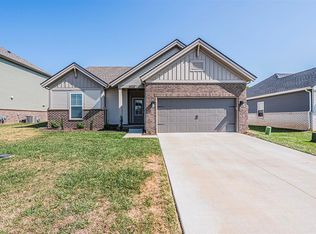 10041 Creamery Ln, Bowling Green, KY